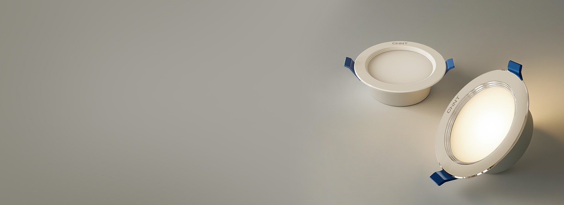 細膩噴粉，輕奢美學 環保靜電噴粉工藝，...